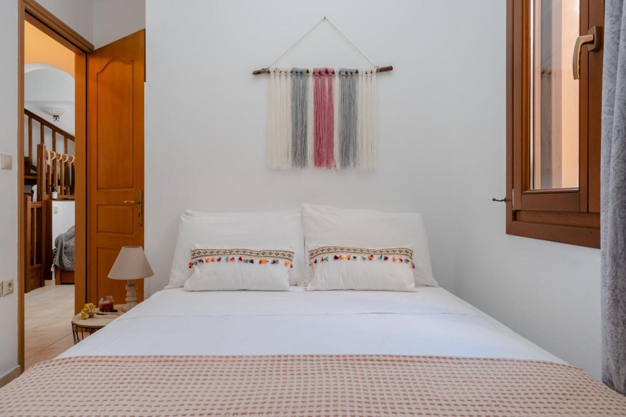 Small Apartment in Grotta Naxos Naxos City Esterno foto