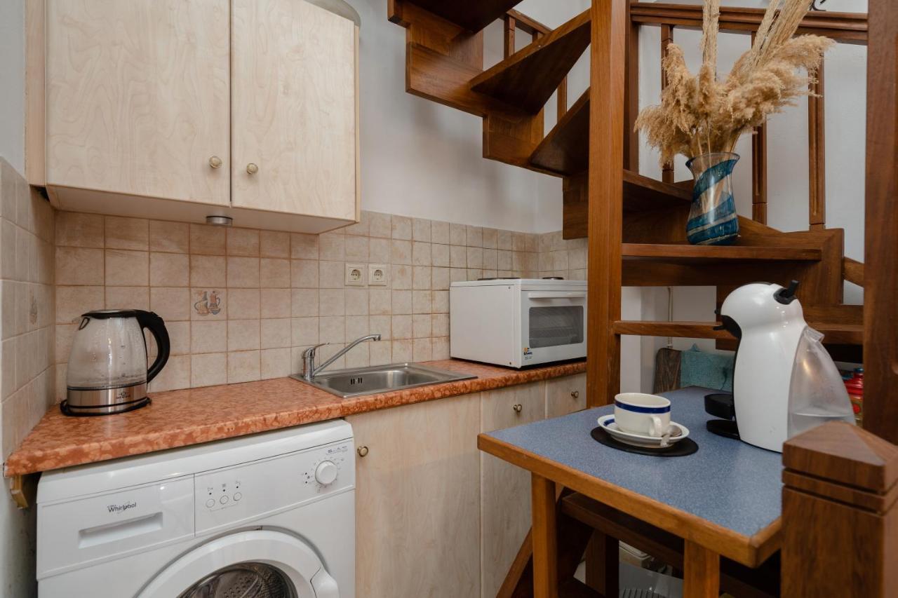 Small Apartment in Grotta Naxos Naxos City Esterno foto